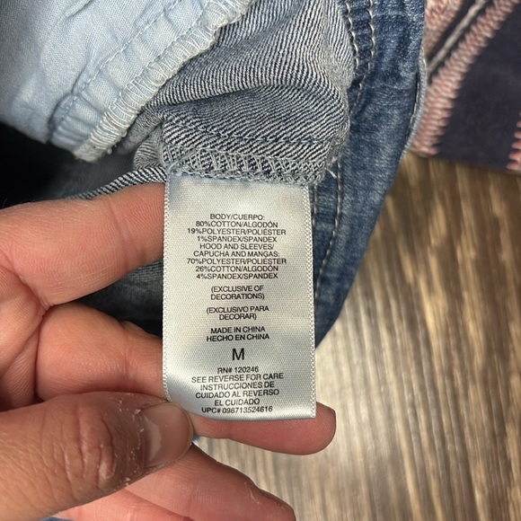 Wallflower Authentic Denim jacket with fabric sleeves and hood juniors size med - Picture 6 of 7